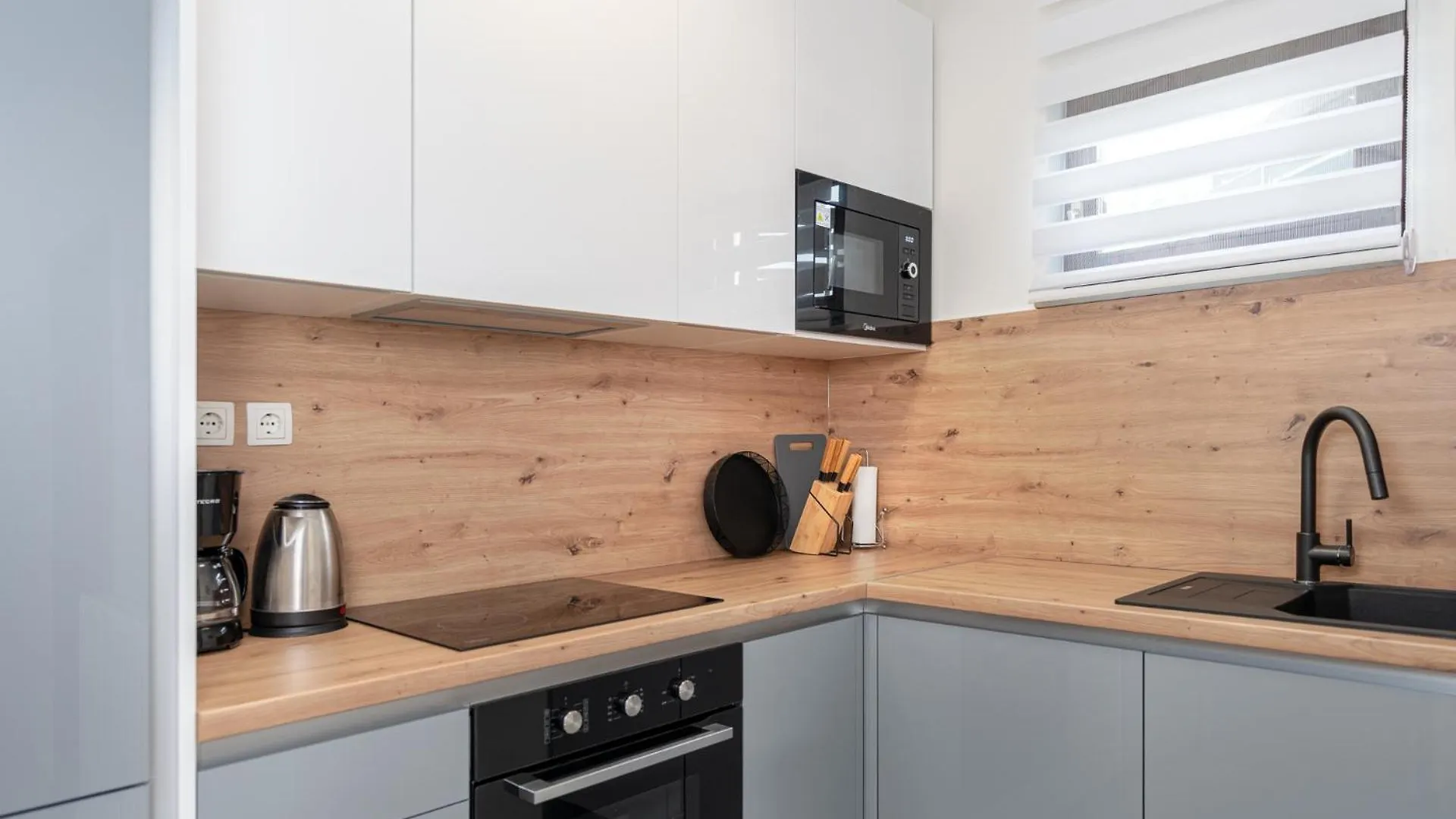 Holiday Home Daleo زادار 0*,