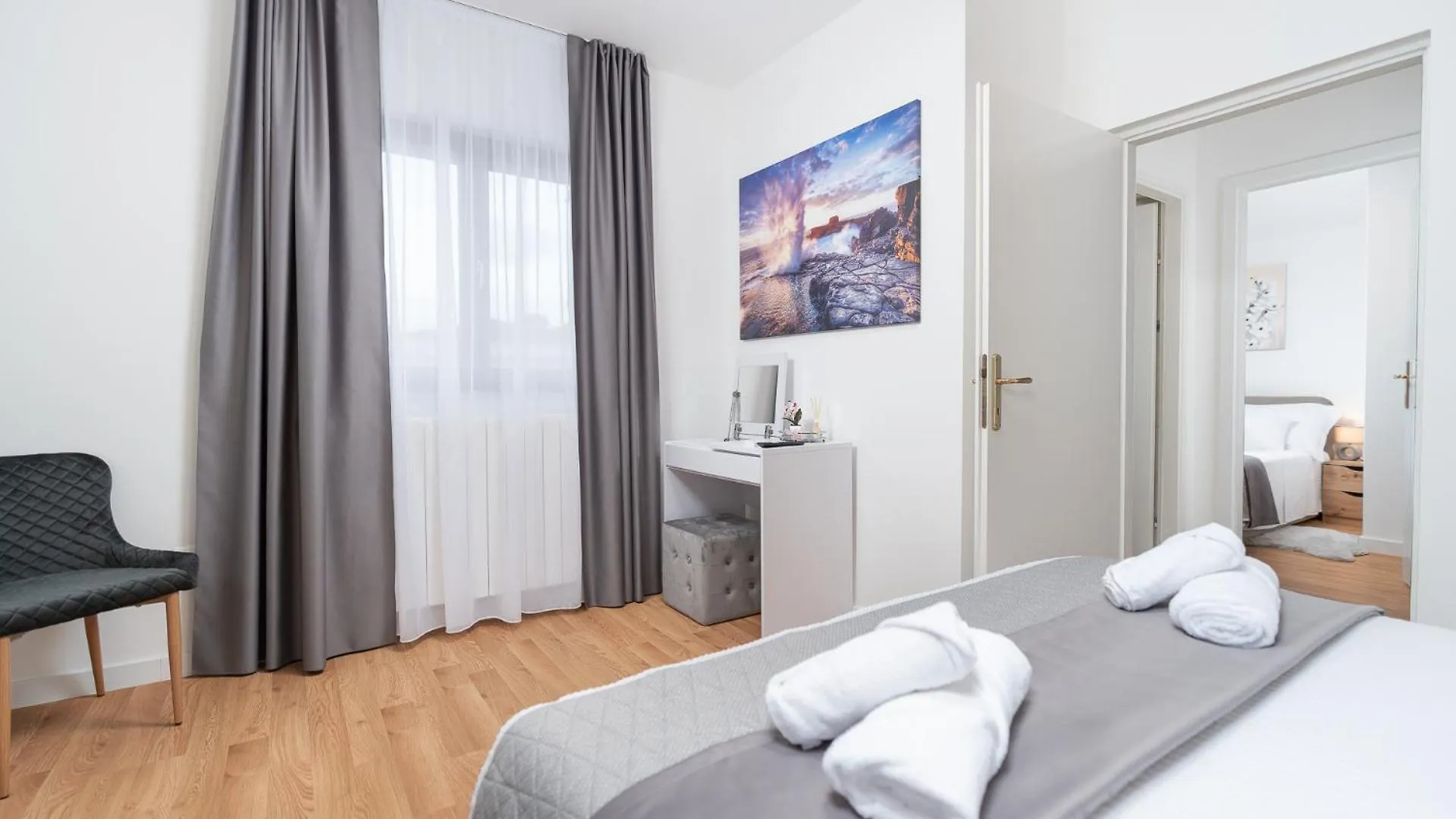 Holiday Home Daleo زادار 0*,