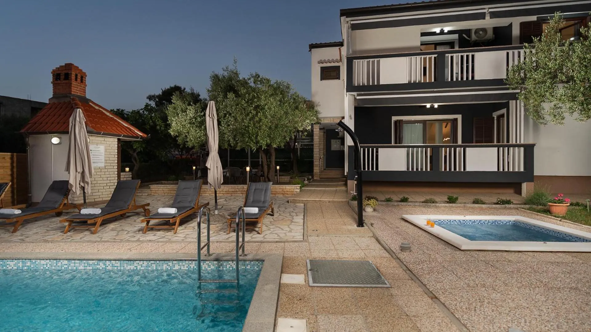 Holiday Home Daleo زادار 0*,